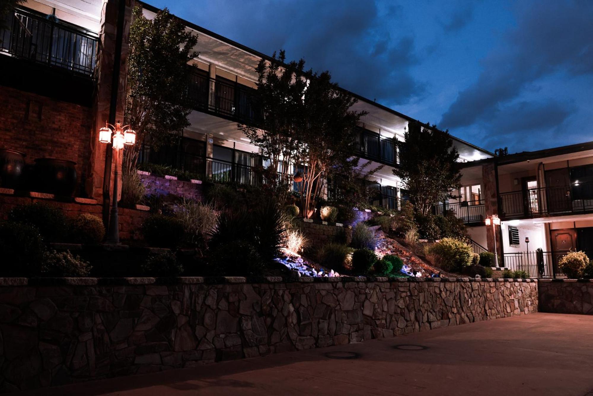 Riverside Inn & Suites By Oyo Danville Ceaser Casino מראה חיצוני תמונה