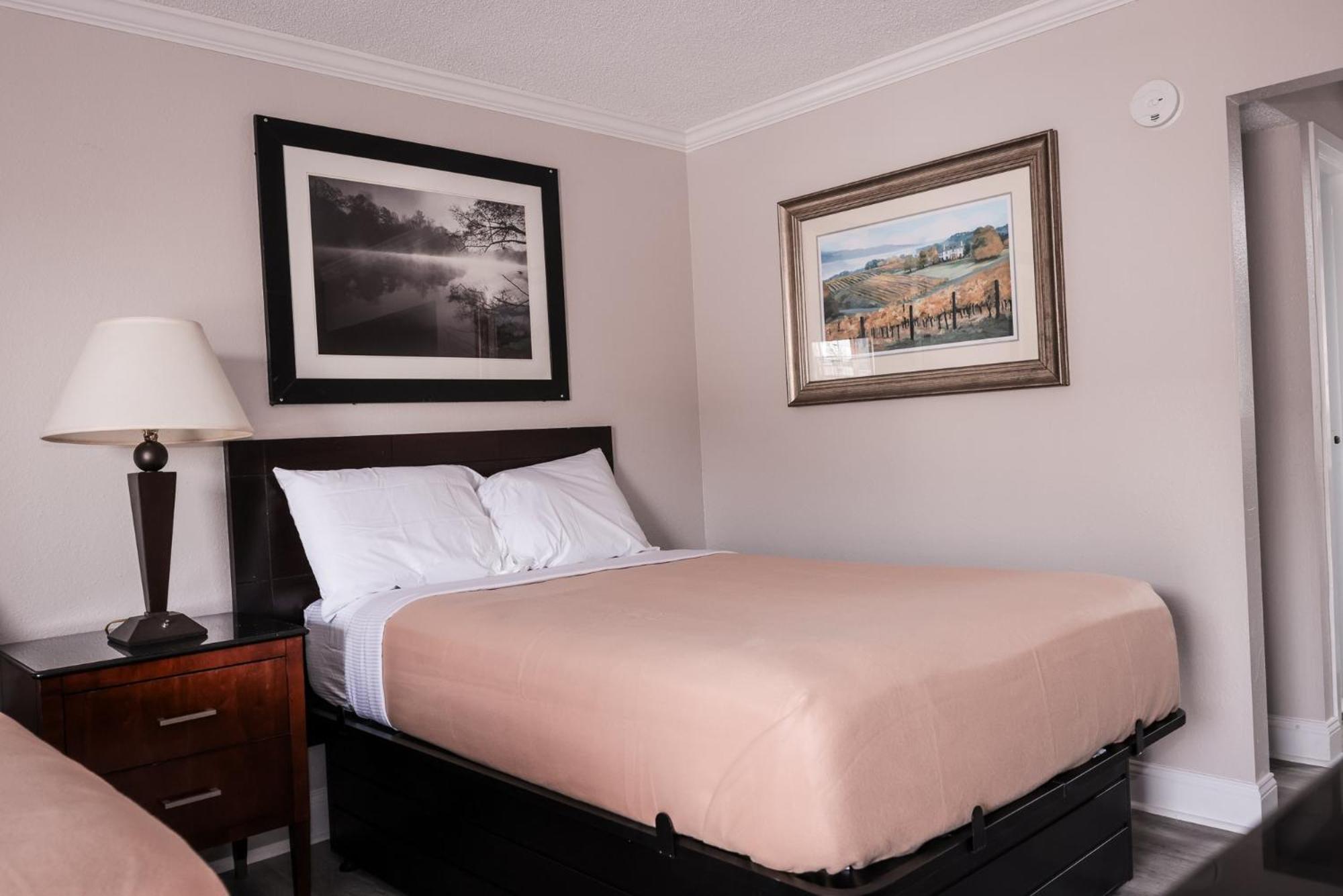 Riverside Inn & Suites By Oyo Danville Ceaser Casino מראה חיצוני תמונה